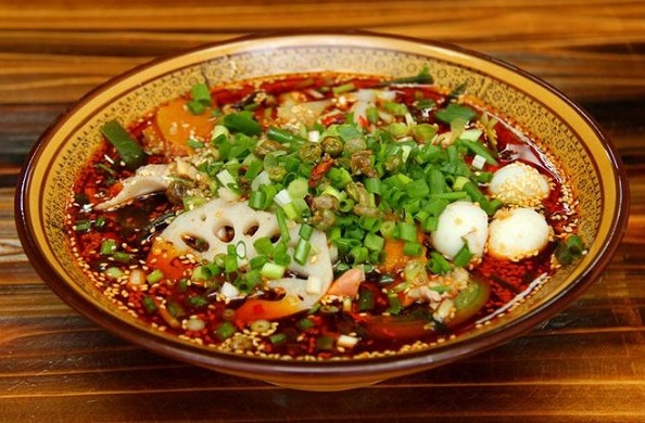 怎么開冒菜店，教你開一個(gè)紅火的冒菜店