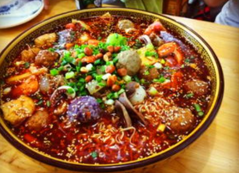 三萬(wàn)塊錢能開冒菜店嗎
