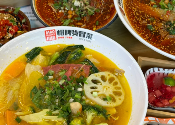 開一家麻辣燙店大概需要多少錢，帽哥告訴你