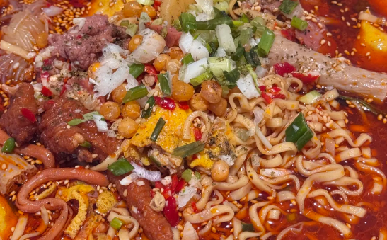 冒菜加盟哪里好？帽牌貨冒菜是個(gè)不錯(cuò)之選
