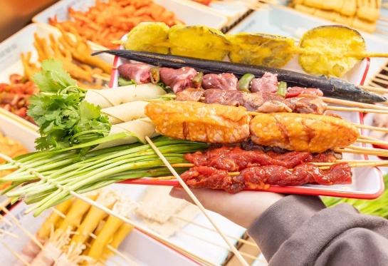 小白開(kāi)冒菜店怎么起步？跟著帽牌貨走就對(duì)了