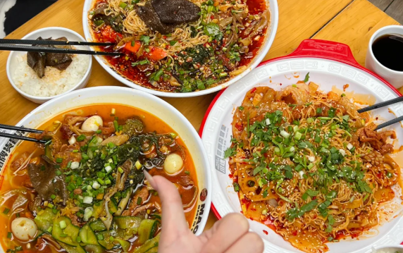 現(xiàn)在愛吃冒菜的人多不多？